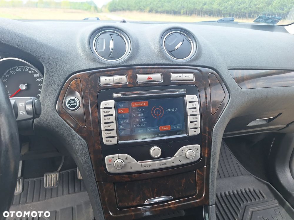 Ford Mondeo 2.0 TDCi Ghia - 17