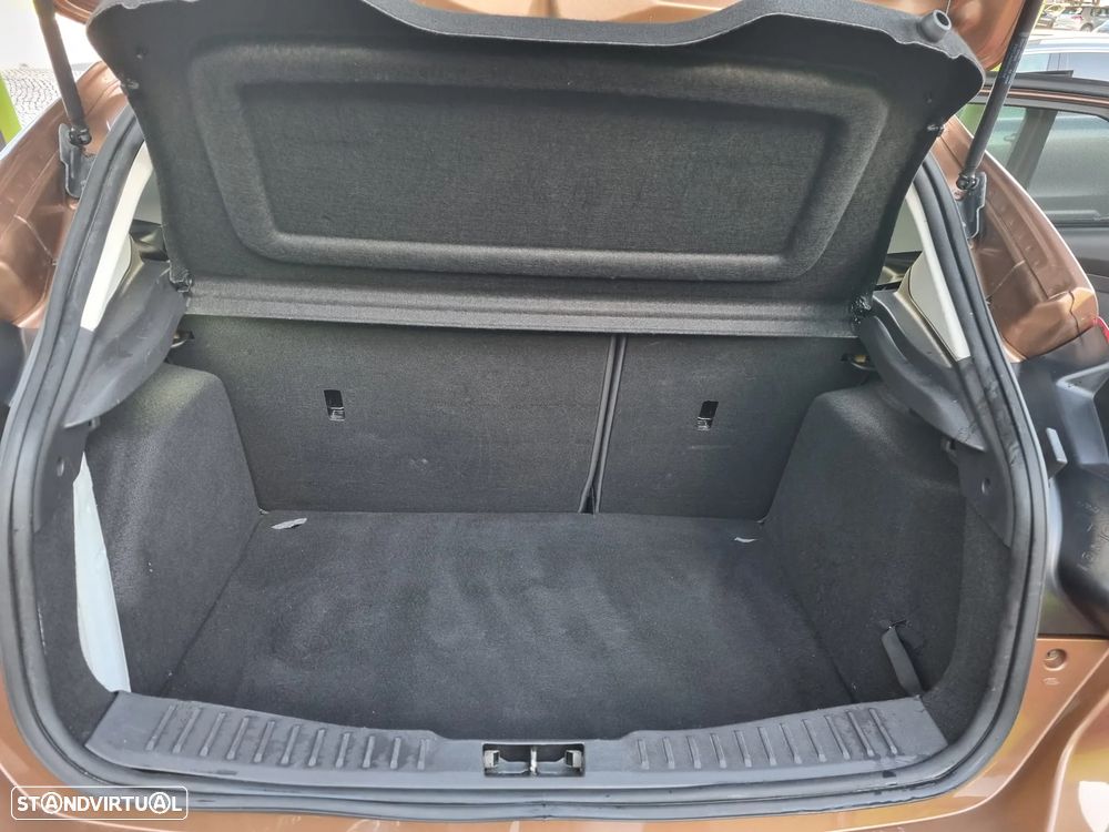 Ford Focus 1.0 SCTi Titanium Best - 16