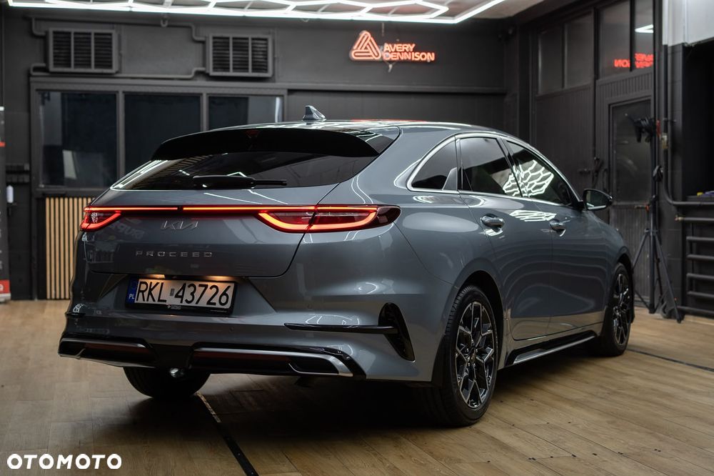 Kia ProCeed 1.5 T-GDI GT Line - 4