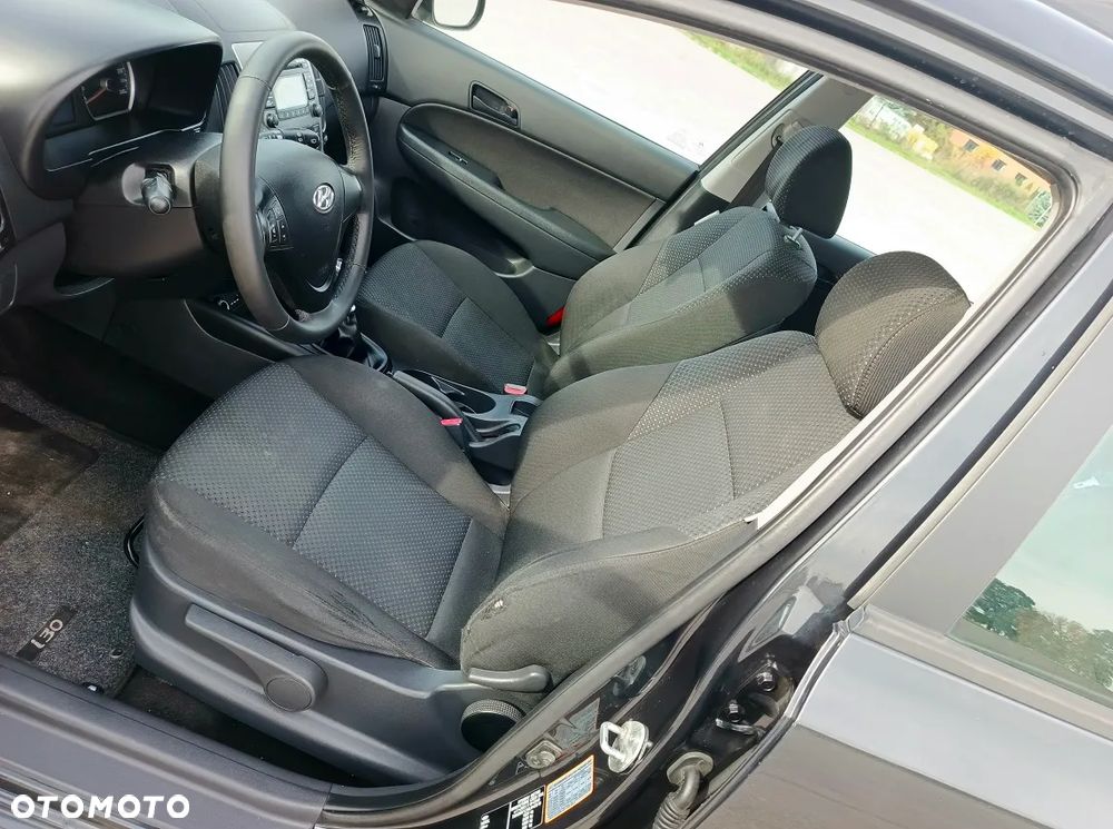 Hyundai i30 i30cw 1.4 blue Comfort - 8