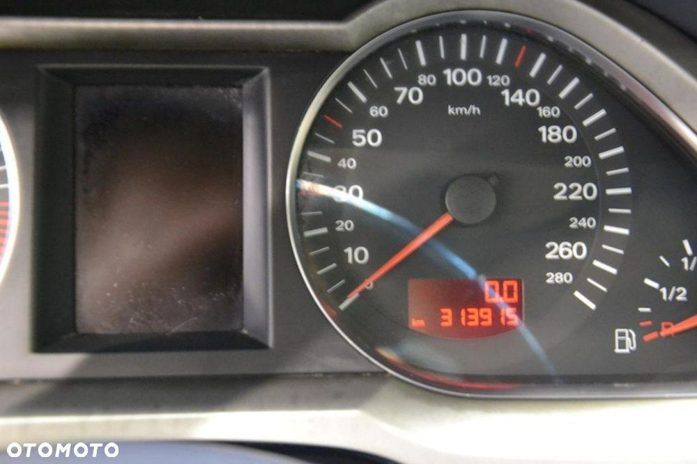 Audi A6 Avant - 22