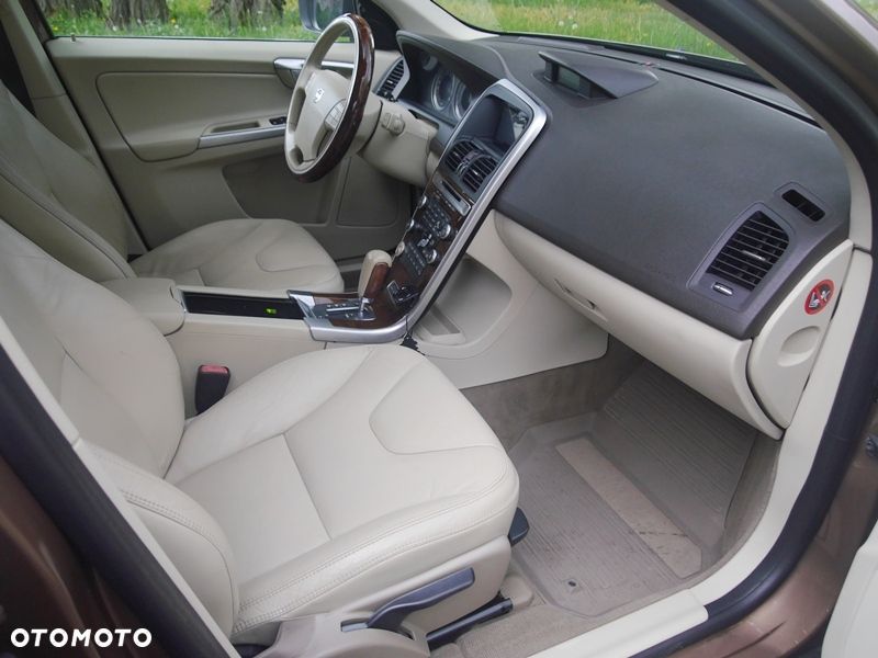 Volvo XC 60 - 12