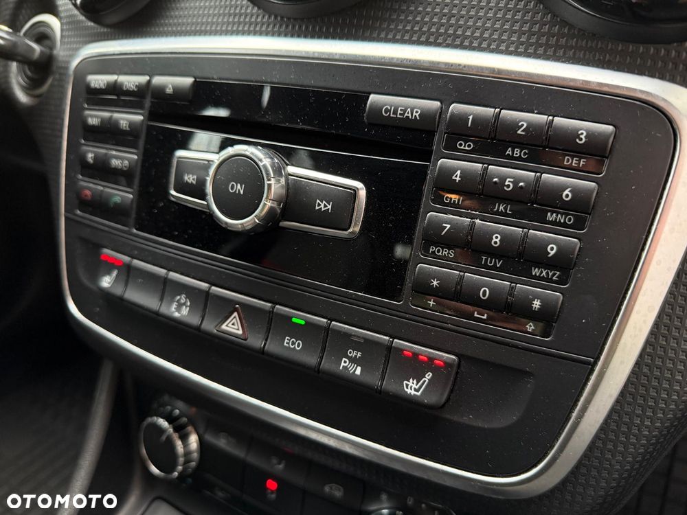 Mercedes-Benz Klasa A 180 7G-DCT AMG Line - 17