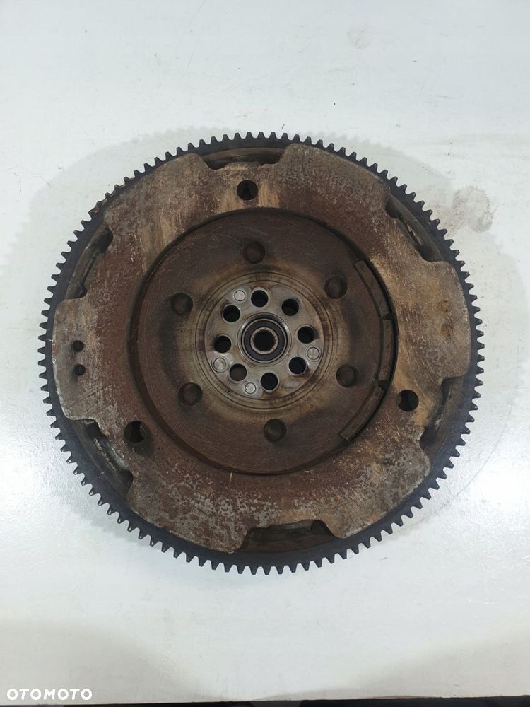 KOŁO DWUMASOWE 504196244 IVECO DAILY 3.0 HPI 06-12 EURO 4 - 4