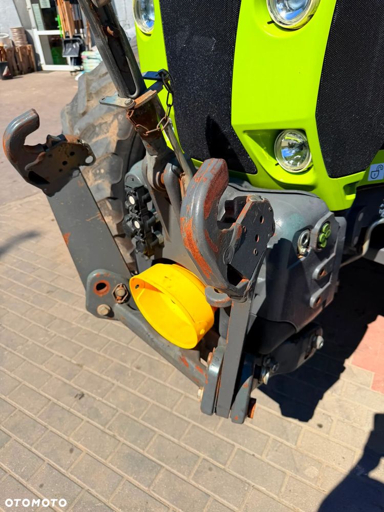 Claas Arion 650 CIS+ - 9