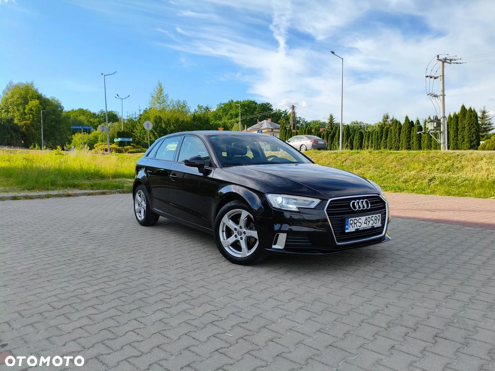 Audi A3 Sportback 1.6 TDI S tronic Attraction - 19