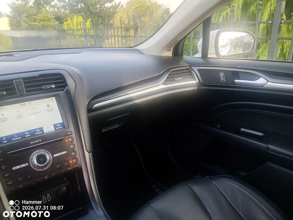 Ford Fusion - 23