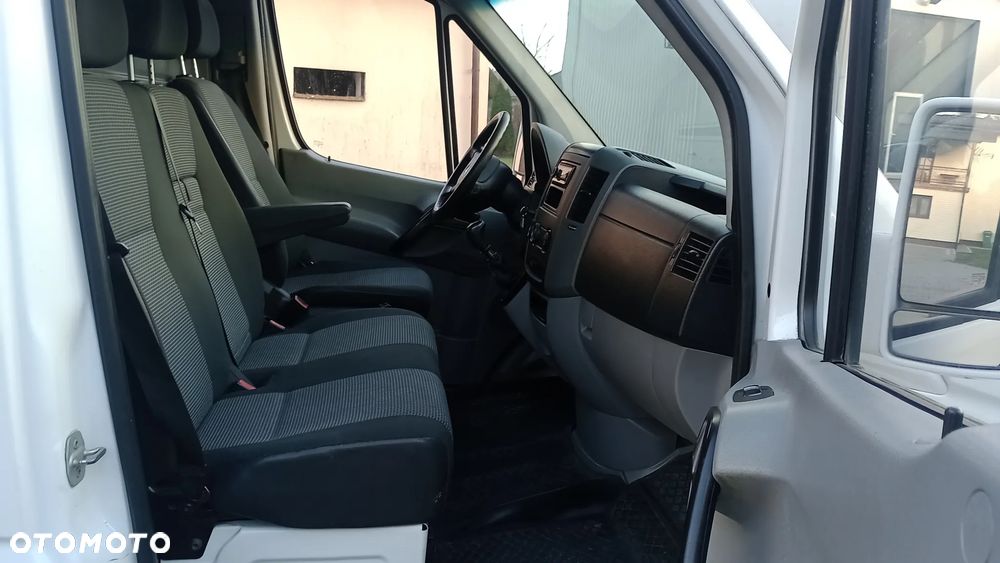 Mercedes-Benz Sprinter - 9