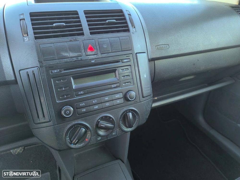 VW Polo 1.2 Live - 11