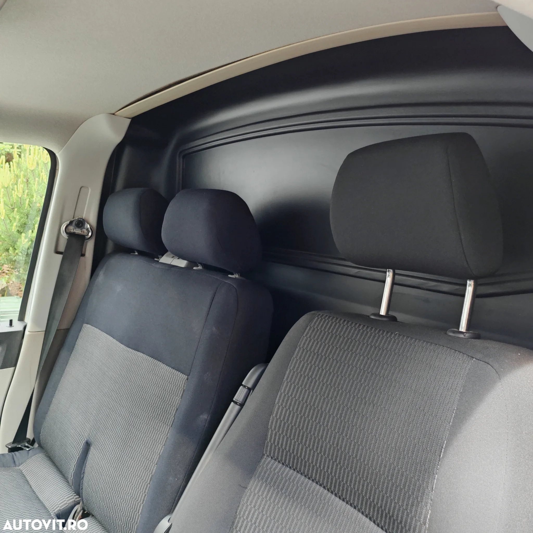 Volkswagen Transporter - 8