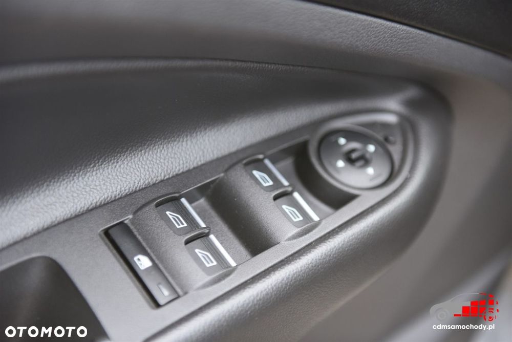 Ford Kuga - 27