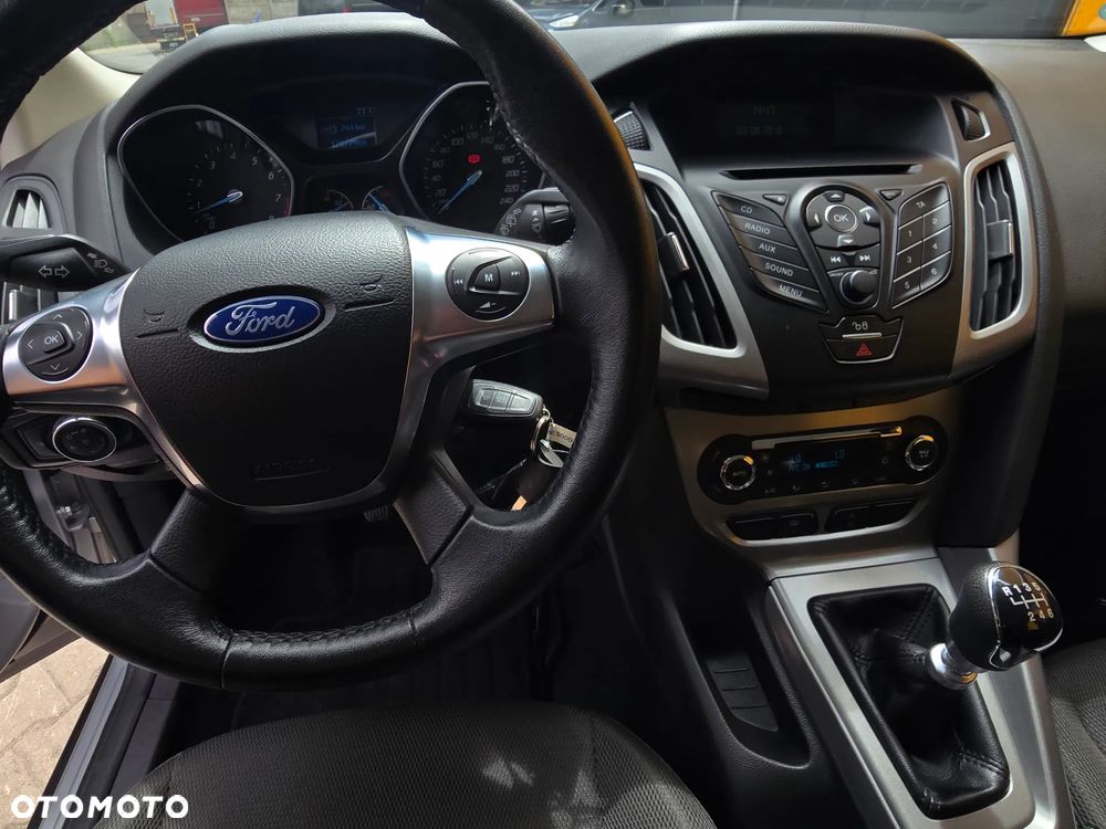 Ford Focus 1.0 EcoBoost Trend - 12