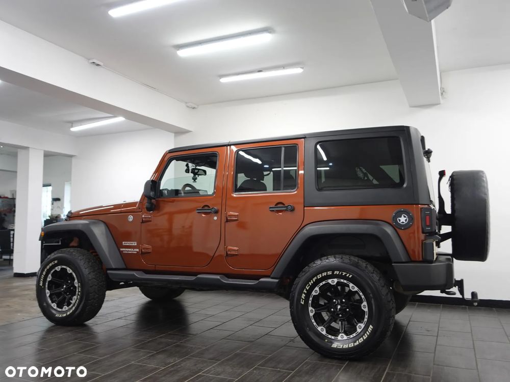 Jeep Wrangler - 6