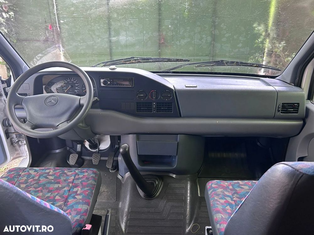 Mercedes-Benz Sprinter - 4