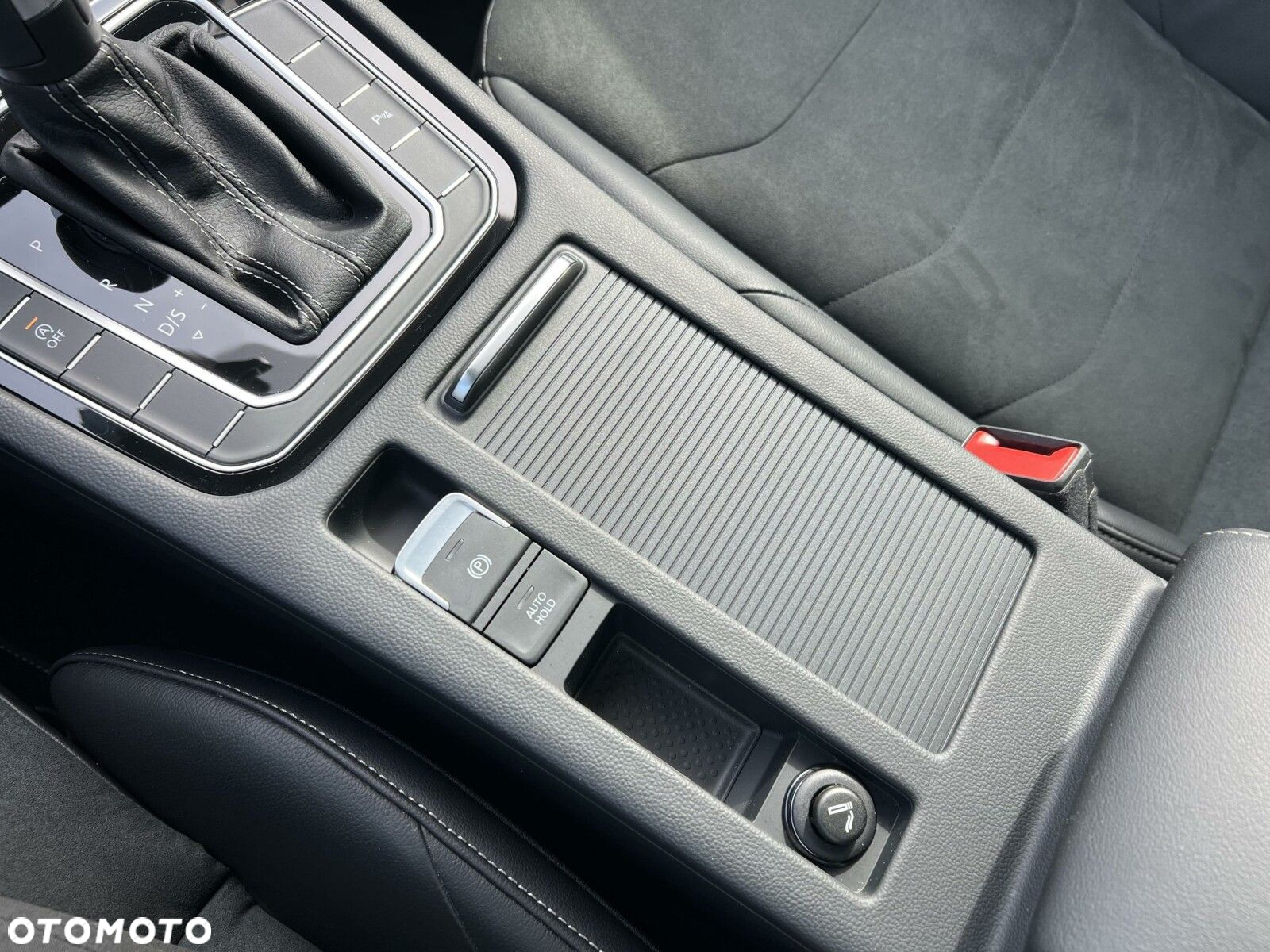 Volkswagen Arteon 2.0 TSI R-Line DSG - 28