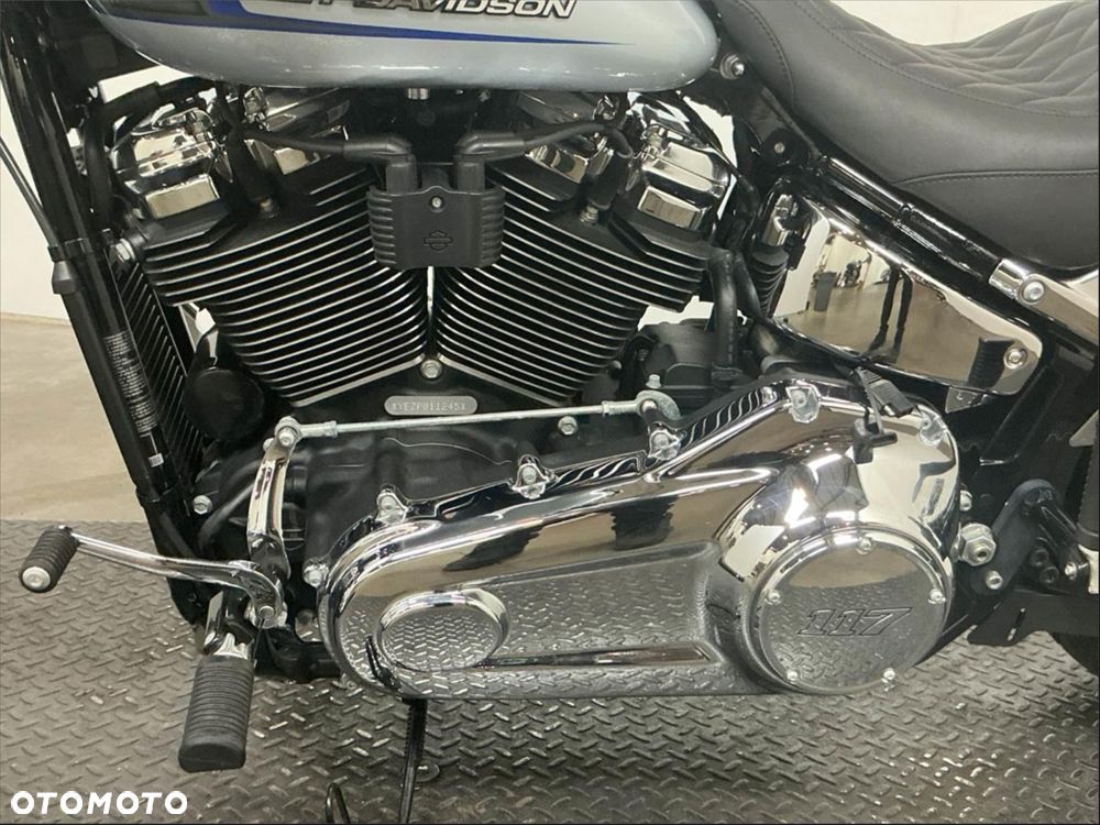 Harley-Davidson Softail Breakout - 7