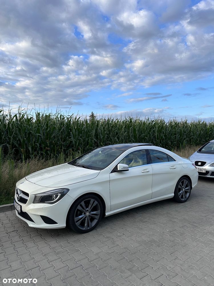 Mercedes-Benz CLA 200 7G-DCT - 8