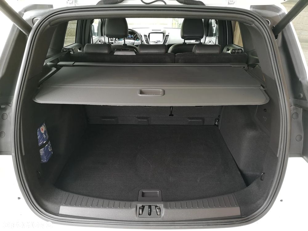 Ford Kuga 2.0 EcoBoost 4x4 ST-Line - 32