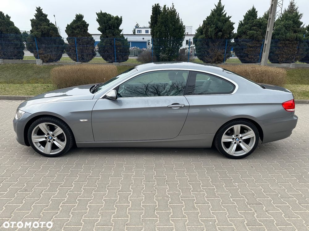BMW Seria 3 325i - 13