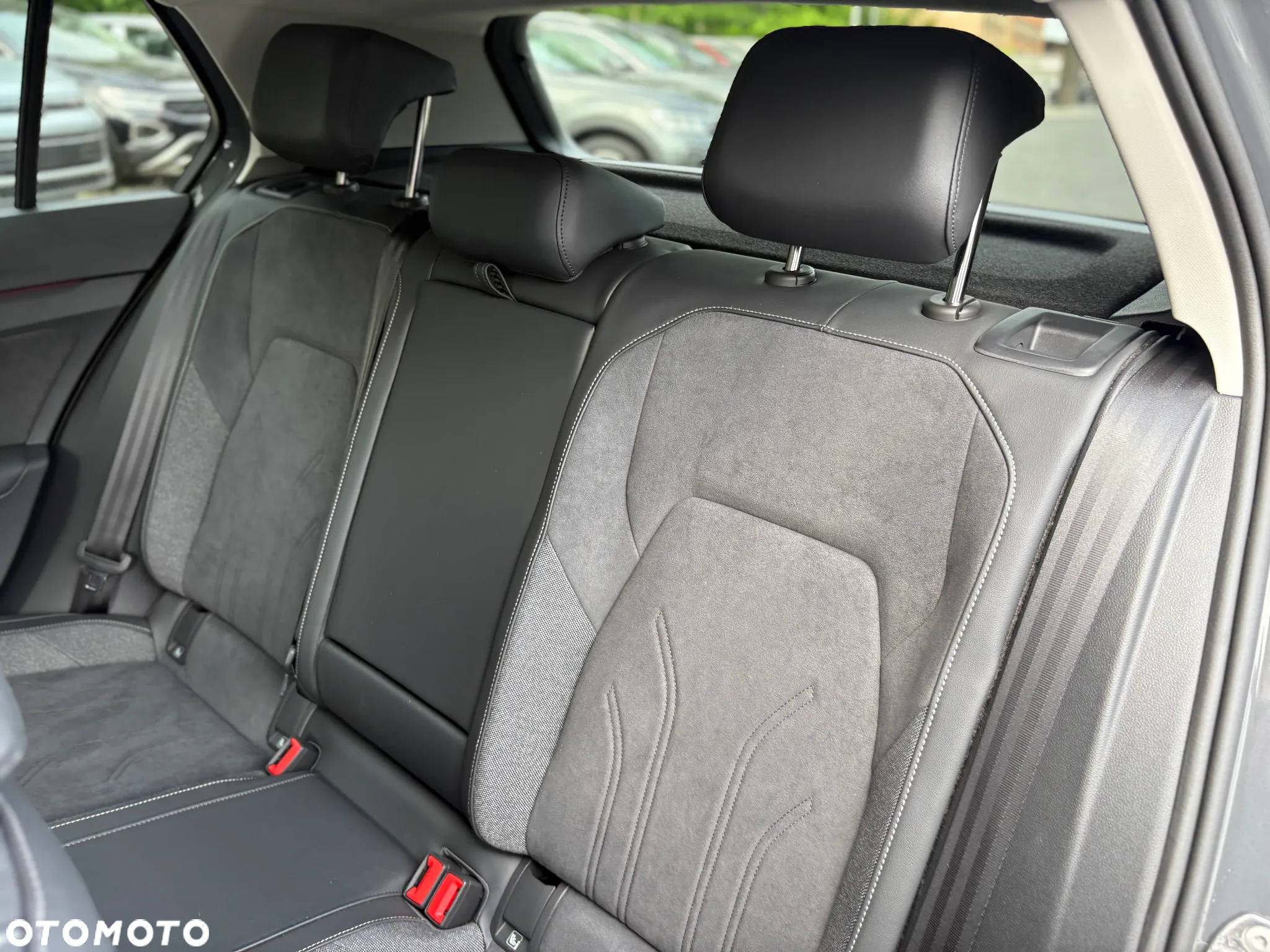 Volkswagen Golf VIII 1.4 TSI Plug-In Hybrid Style DSG - 23