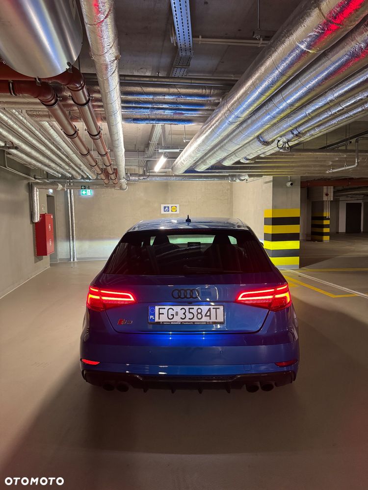 Audi S3 S tronic - 4