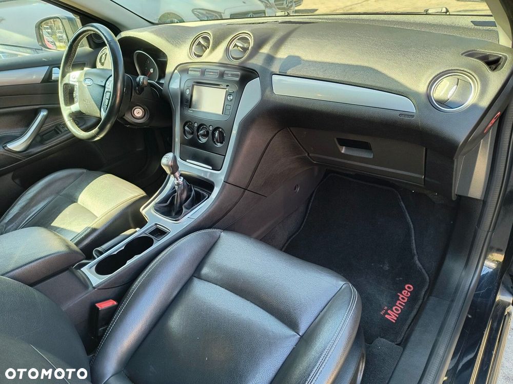 Ford Mondeo - 14