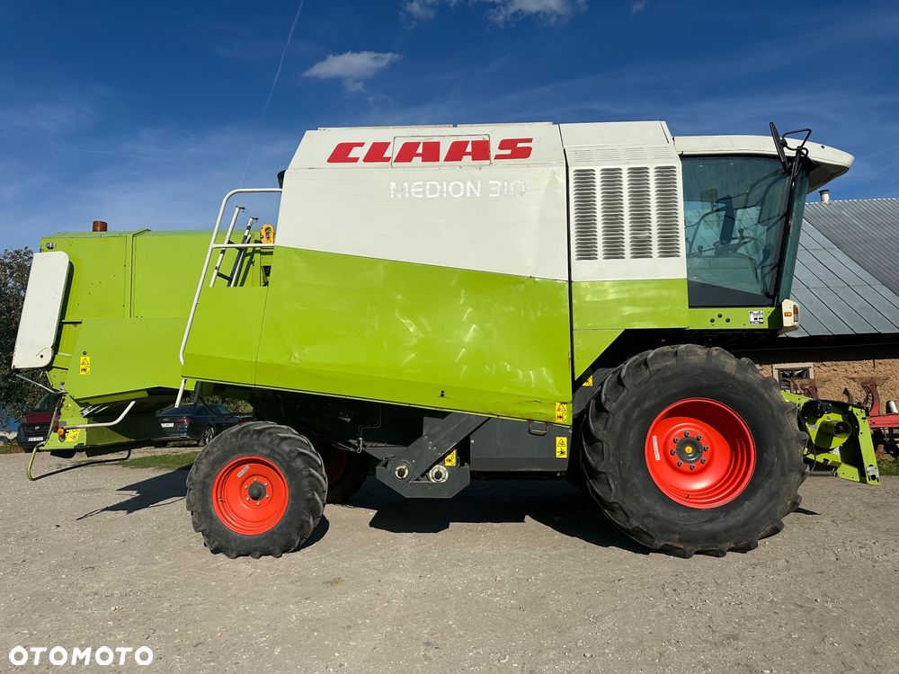 Claas Medion 310 - 11