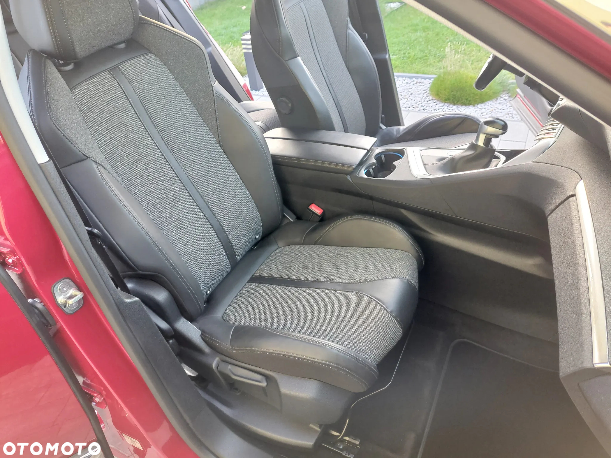 Peugeot 3008 PureTech 130 Stop & Start Allure - 12