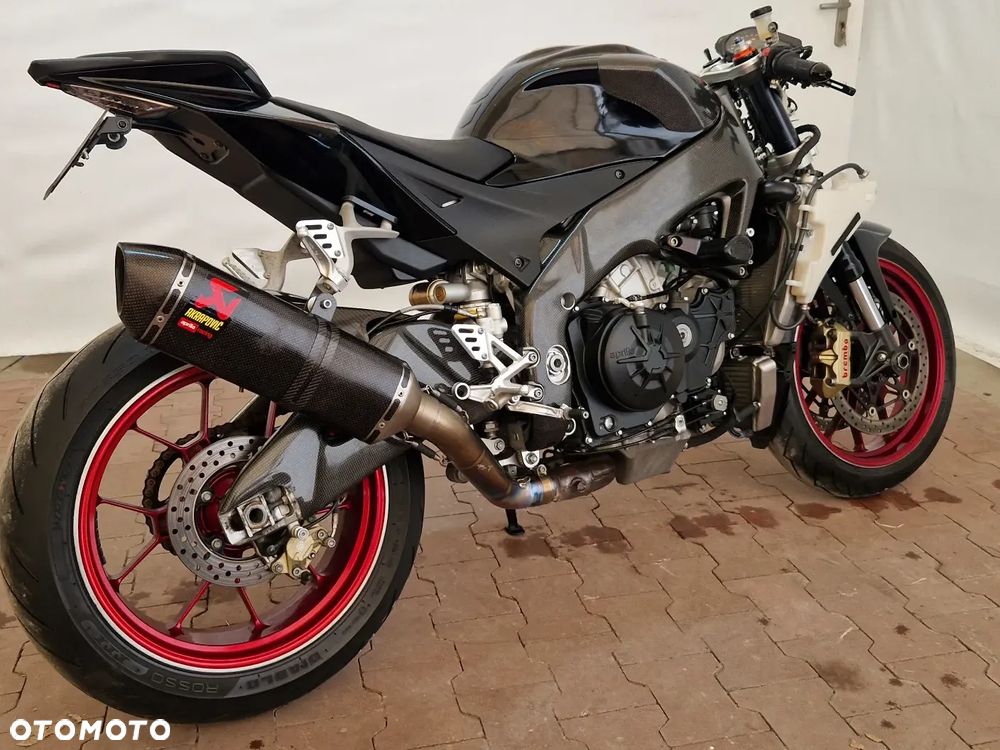Aprilia RSV - 12
