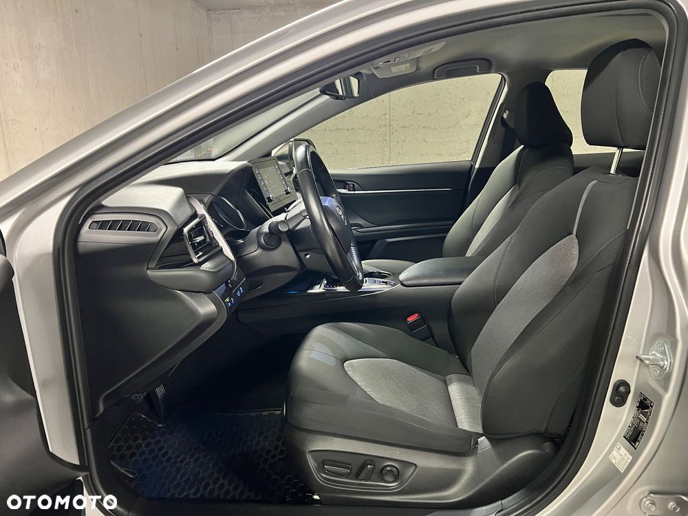 Toyota Camry 2.5 Hybrid Comfort CVT - 16