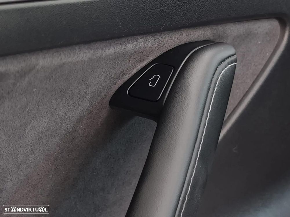 Tesla Model 3 Long Range Tração Integral - 26