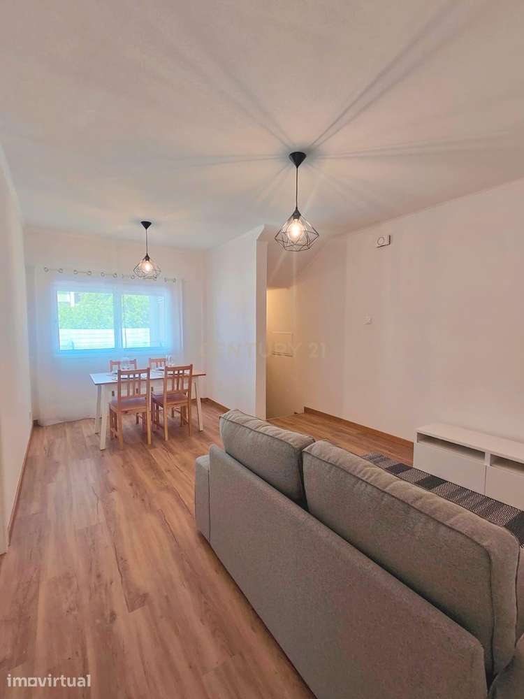 Apartamento T2 Rua de Macau Bairro Norton de Matos - Remodelado - Grande imagem: 3/23