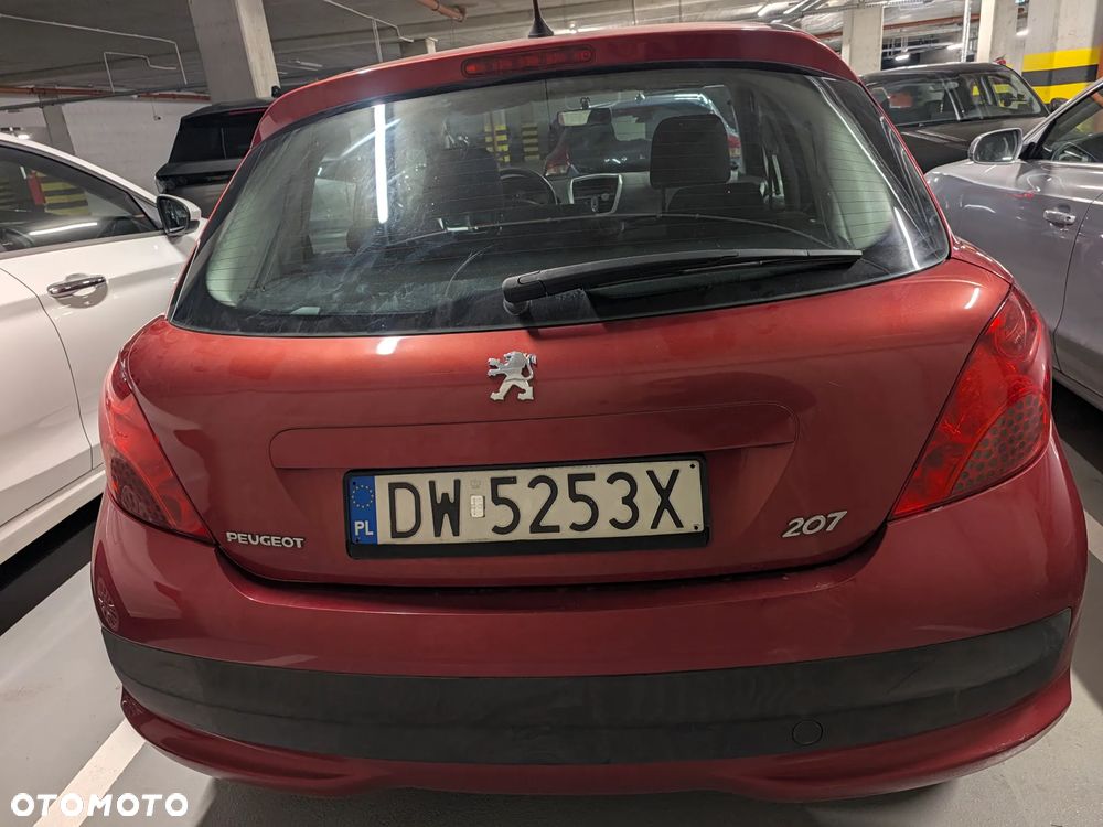Peugeot 207 2006 photo 5