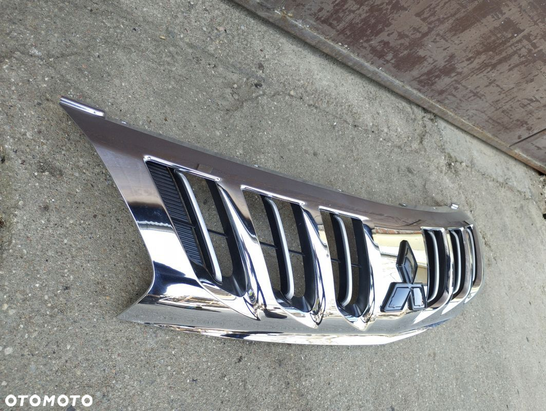 Grill Atrapa Mitsubishi L200 V 5 2015-2019 7450A952 - 2