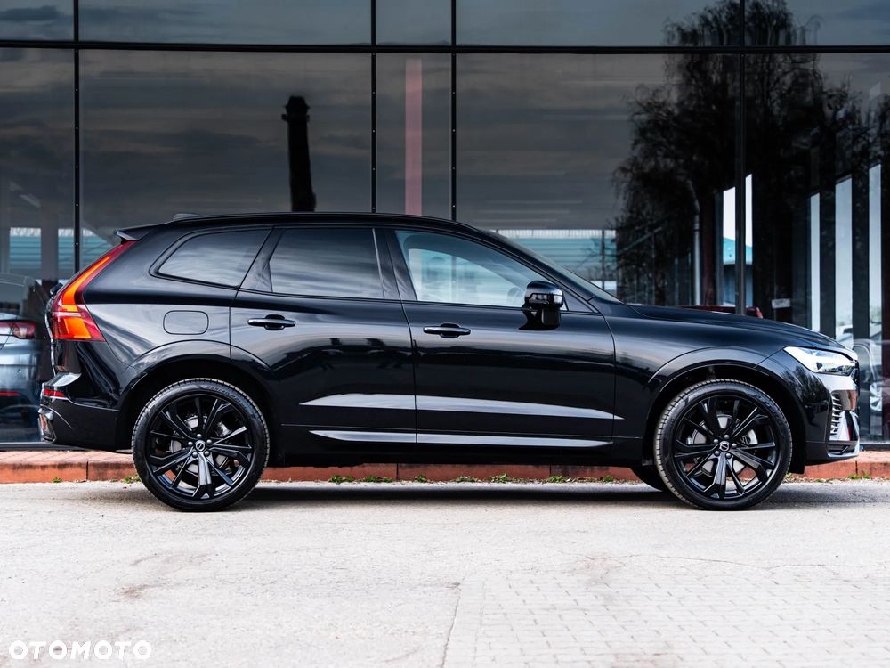 Volvo XC 60 B5 B AWD Plus Dark - 15