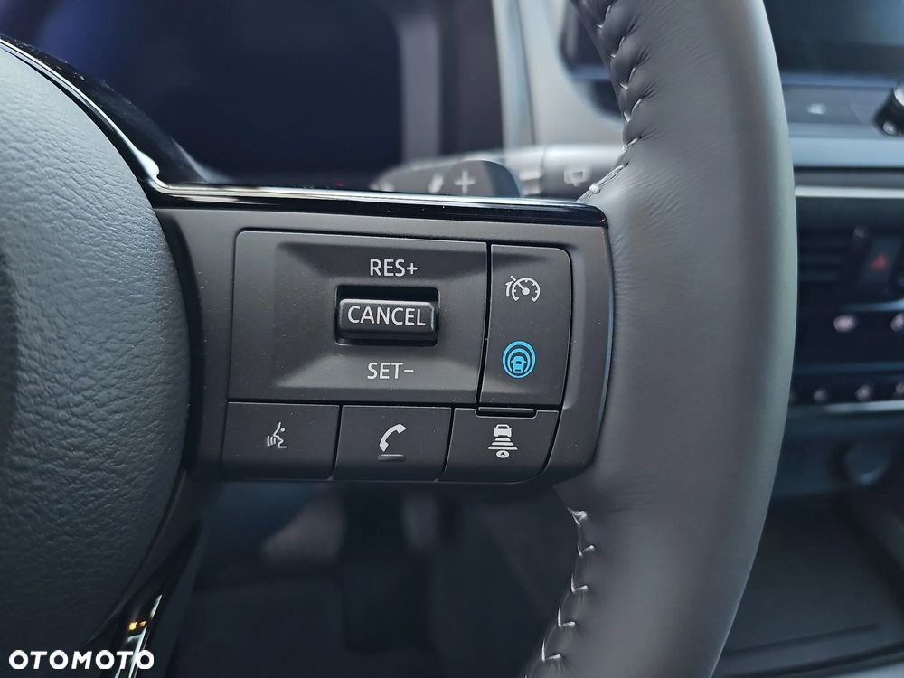 Nissan Qashqai - 11