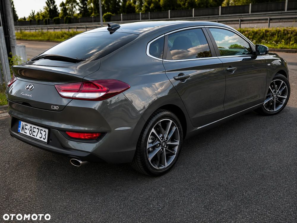 Hyundai i30 1.5 T-GDI 48V Comfort DCT - 4