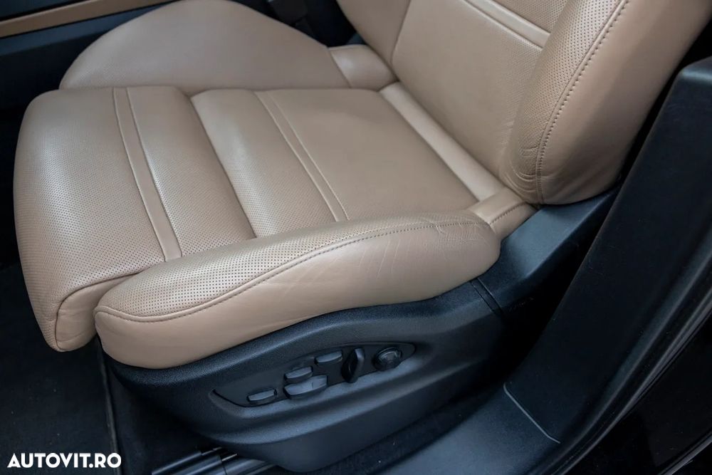 Porsche Cayenne Coupe E-Hybrid - 20