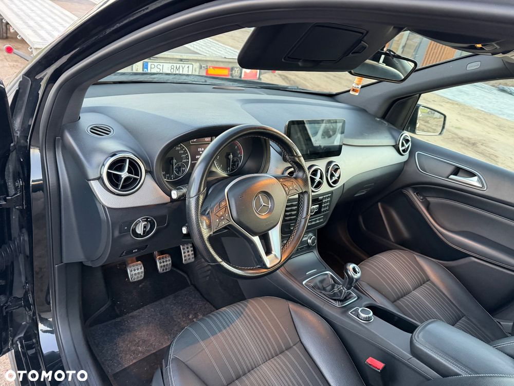 Mercedes-Benz B-Class 2012 photo 5