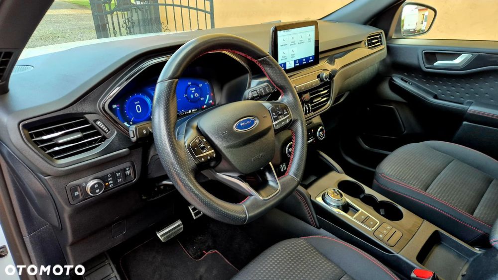 Ford Kuga Plug-in Hybrid ST-LINE - 18