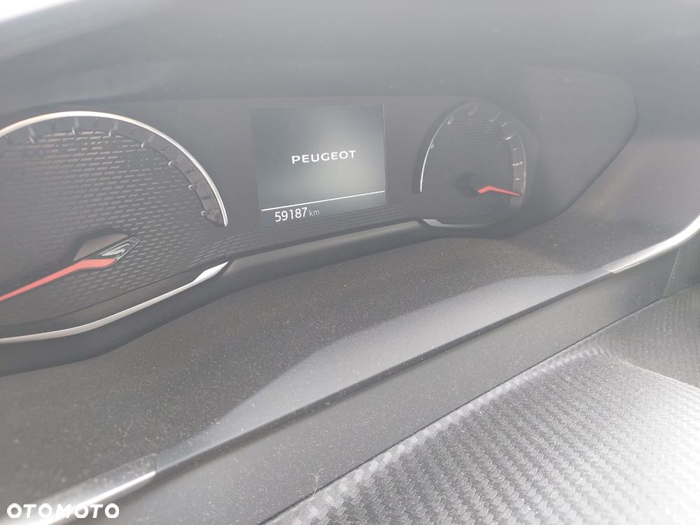 Peugeot 208 PureTech 100 Allure - 15