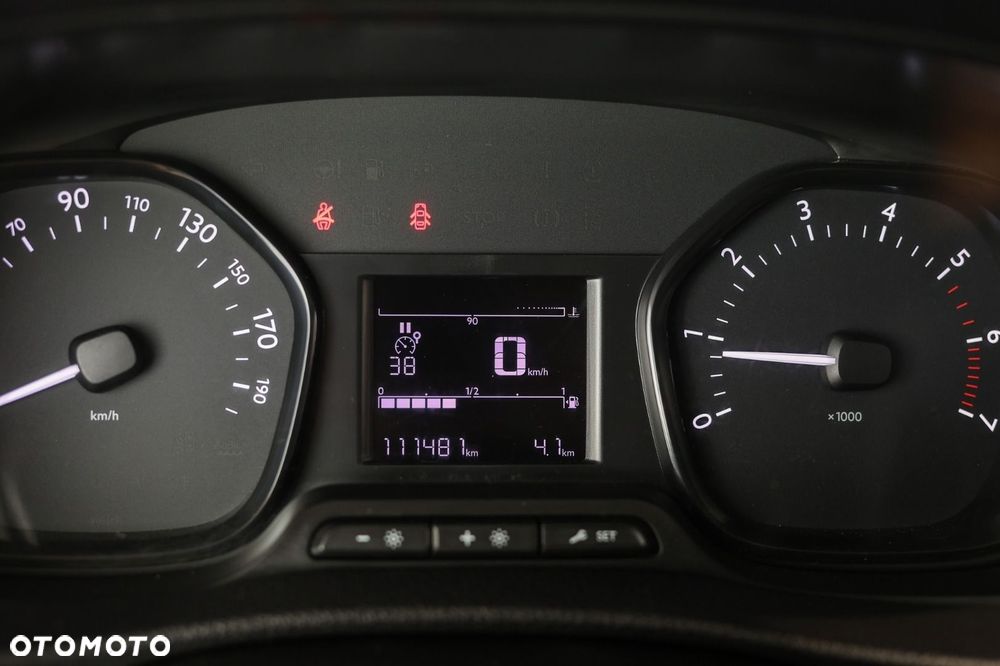 Toyota Proace Verso - 19