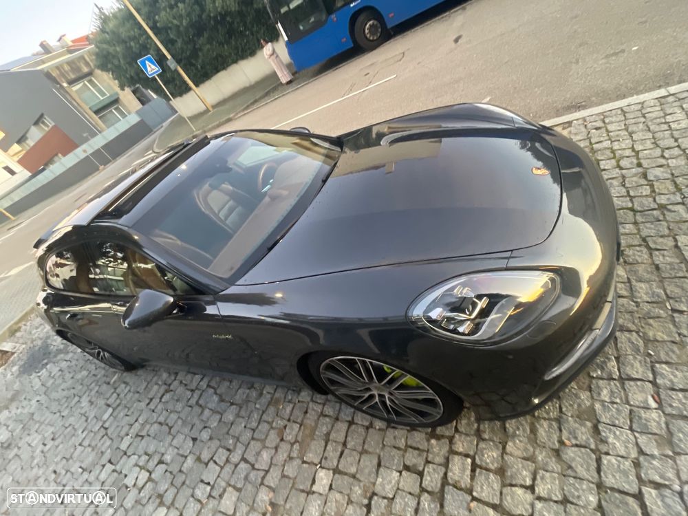 Porsche Panamera Sport Turismo 4 E-Hybrid 10 Years Edition - 1