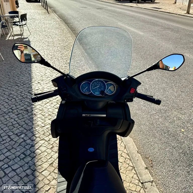 Piaggio XEvo X7 - 27