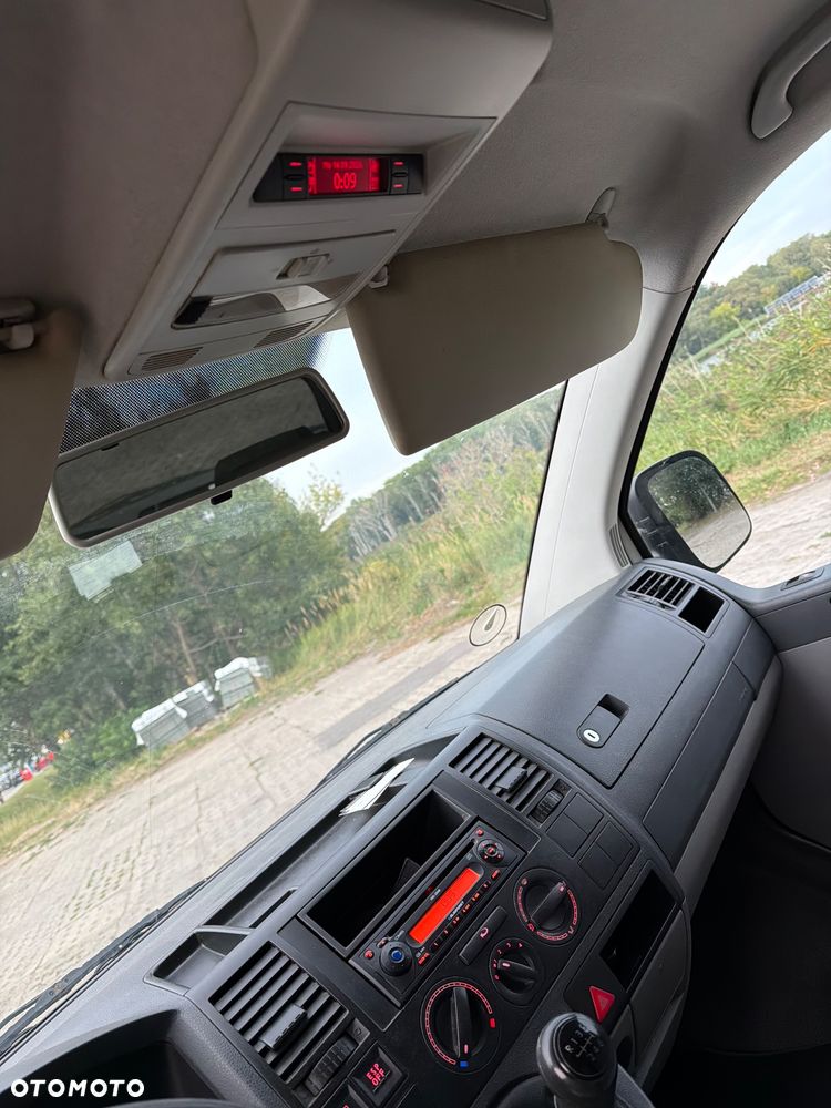 Volkswagen Transporter T5 - 8