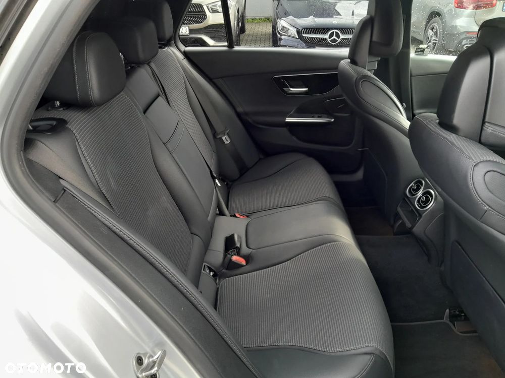 Mercedes-Benz Klasa C 220 d mHEV Avantgarde - 19