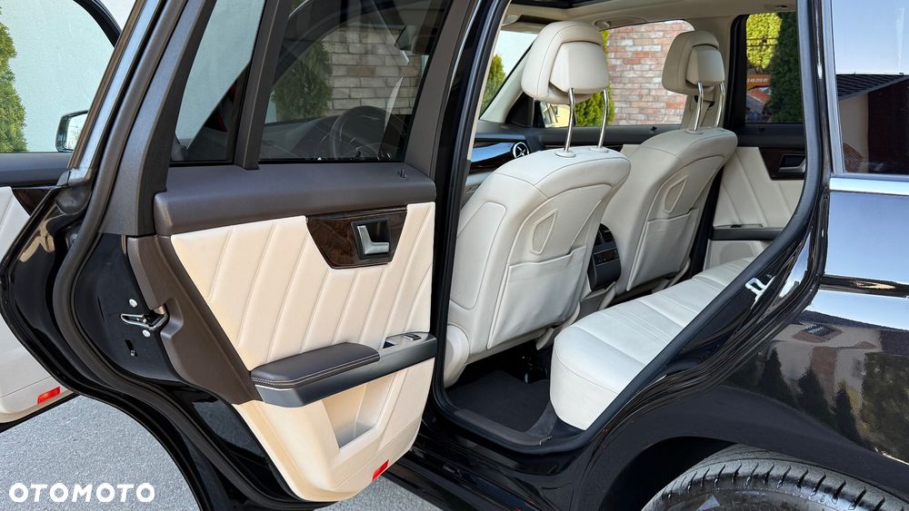 Mercedes-Benz GLK 350 CDI 4Matic (BlueEFFICIENCY) 7G-TRONIC - 12