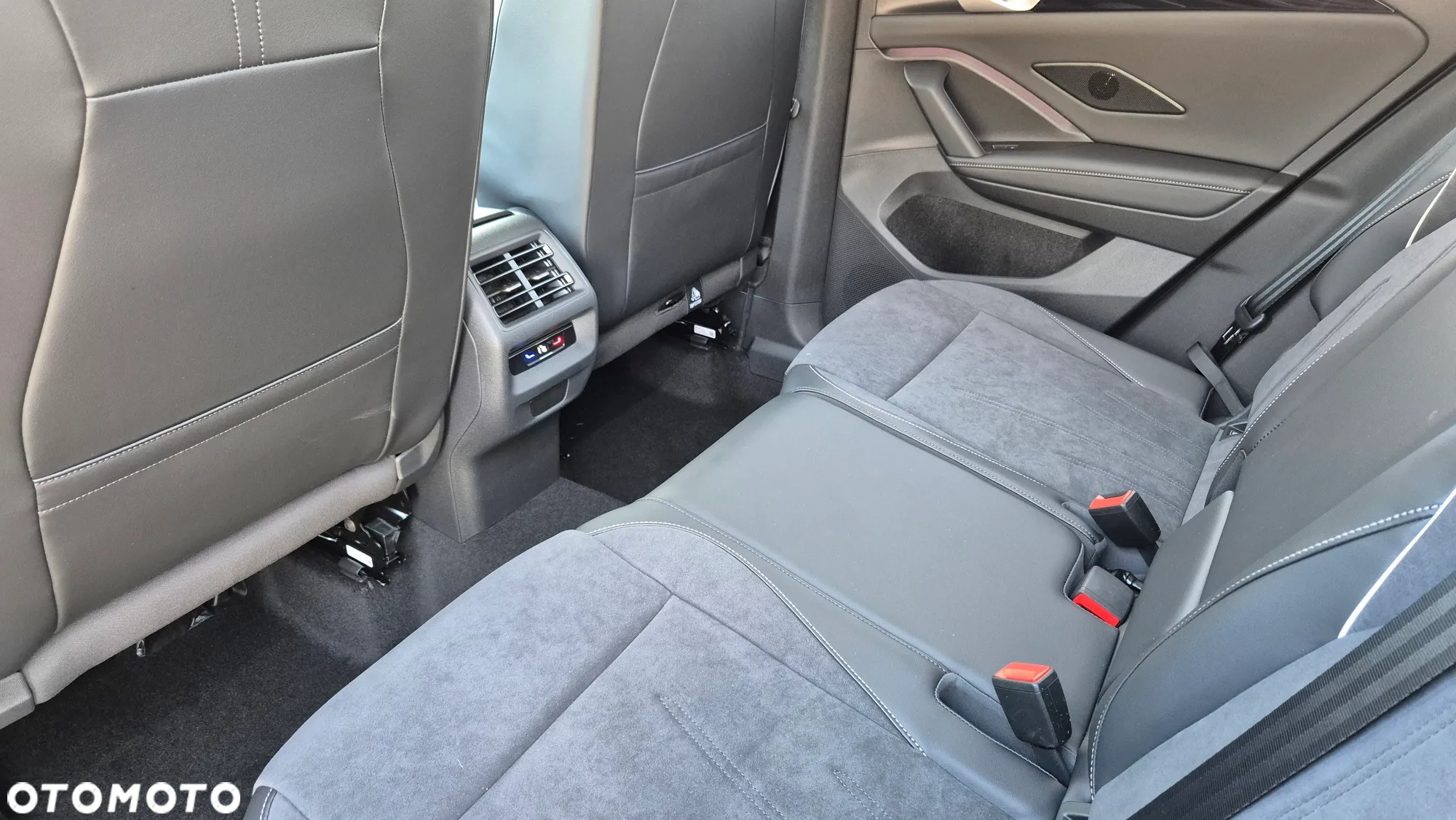Volkswagen Tiguan 2.0 TSI 4Mot Elegance DSG - 12