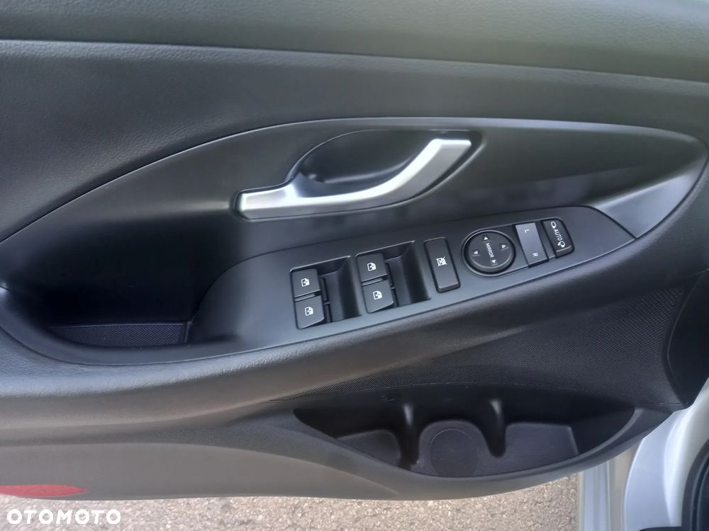 Hyundai i30 - 17