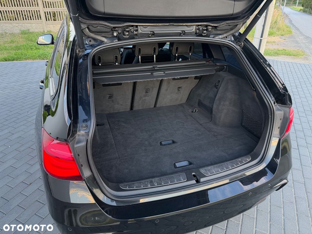 BMW Seria 3 318i GPF M Sport Shadow - 27